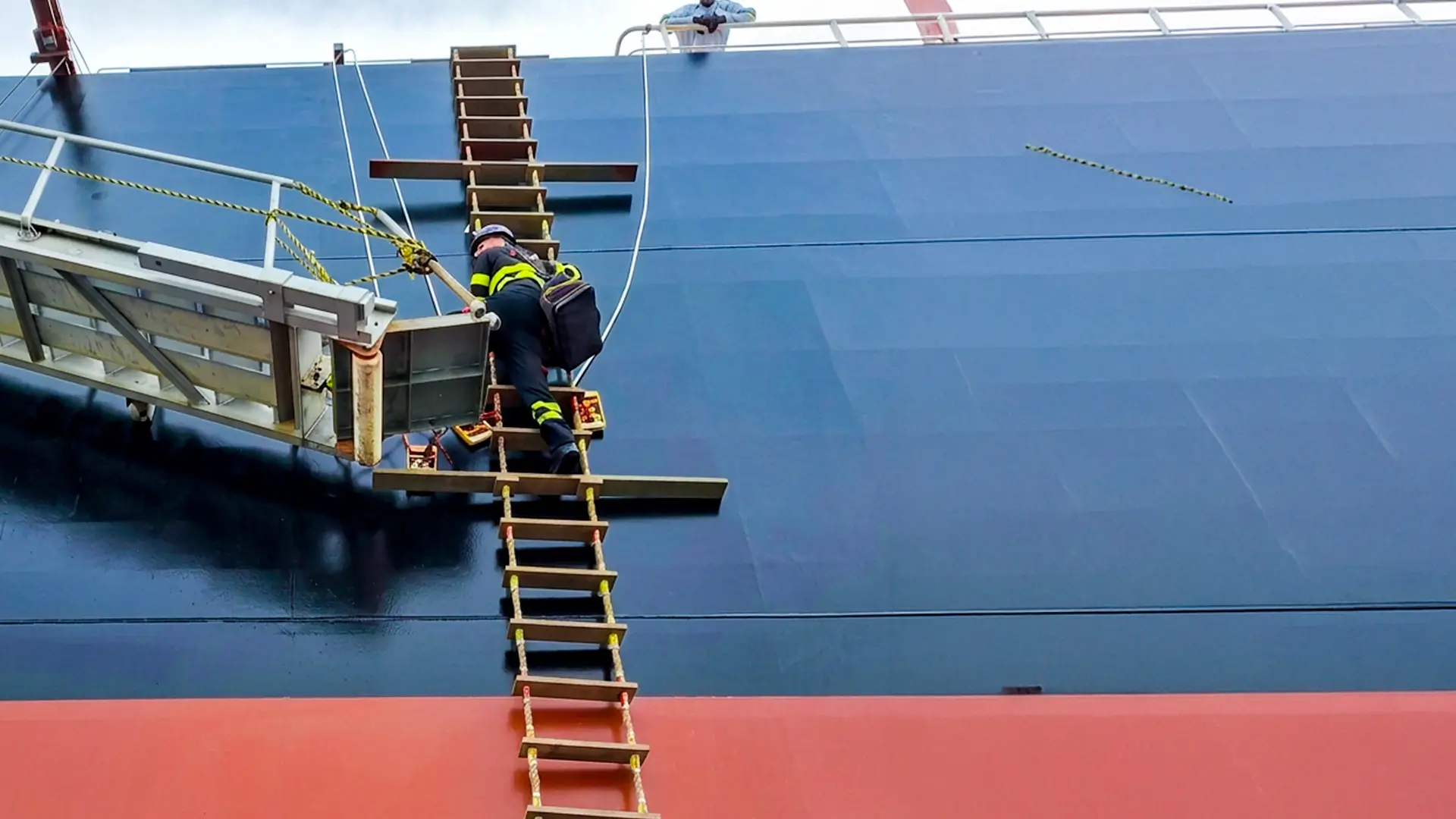SPHINX Shipping Agency vessel support services including crew support and ship supplies